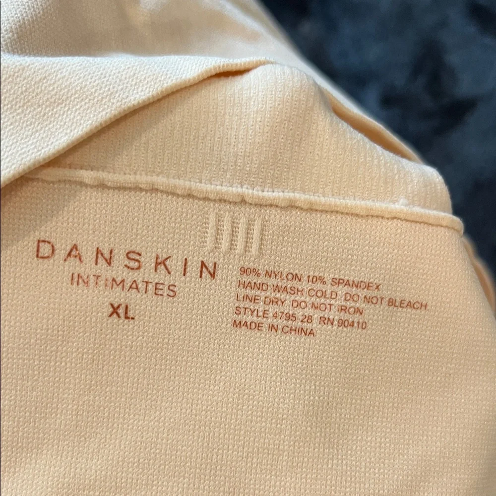 Danskin Peach and Gray Bralette Set of 2 Sz XL - Picture 5 of 7